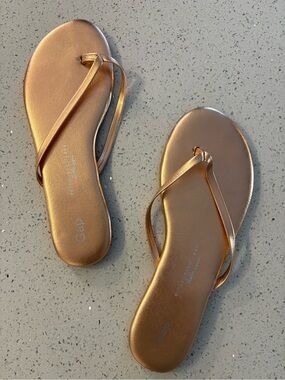 GAP Metallic Rose Gold Leather Slim-Strap Women’s Sandals - size 8/39 *NWT
